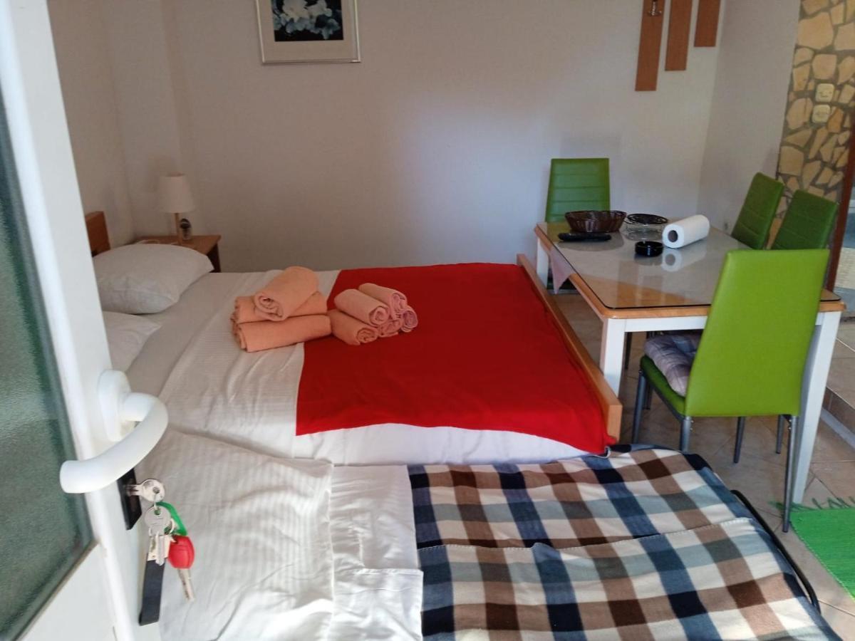 Apartmani L&Z Petrcane Ngoại thất bức ảnh