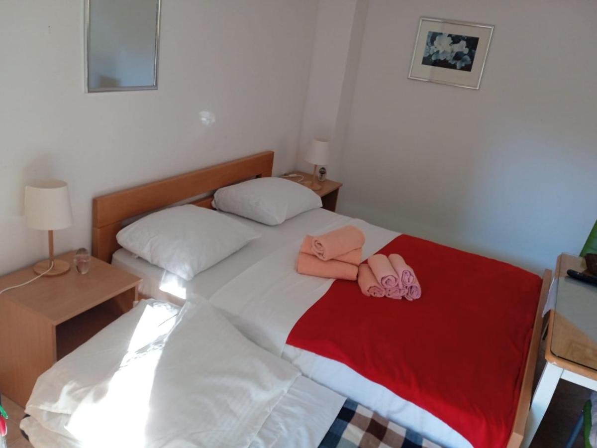 Apartmani L&Z Petrcane Ngoại thất bức ảnh